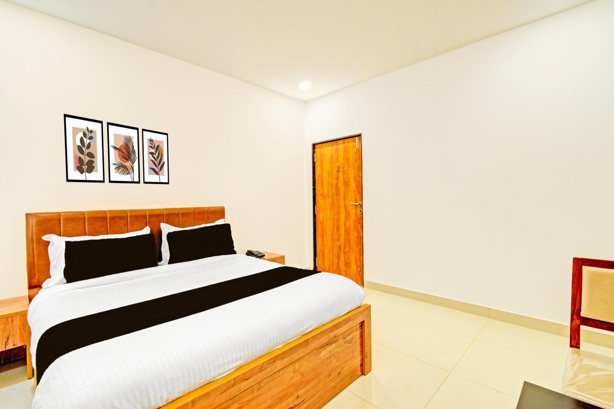 Super Townhouse Oak Suchitra Kompally Road Formerly Sun Moon Hotels Trimulgherry エクステリア 写真