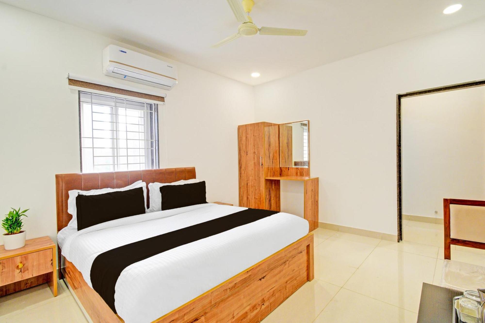 Super Townhouse Oak Suchitra Kompally Road Formerly Sun Moon Hotels Trimulgherry エクステリア 写真