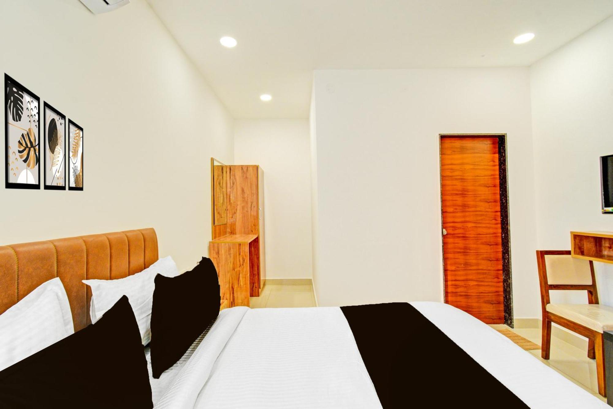 Super Townhouse Oak Suchitra Kompally Road Formerly Sun Moon Hotels Trimulgherry エクステリア 写真